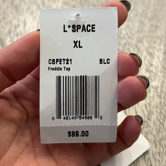 Bikini - Picture 4 of 4